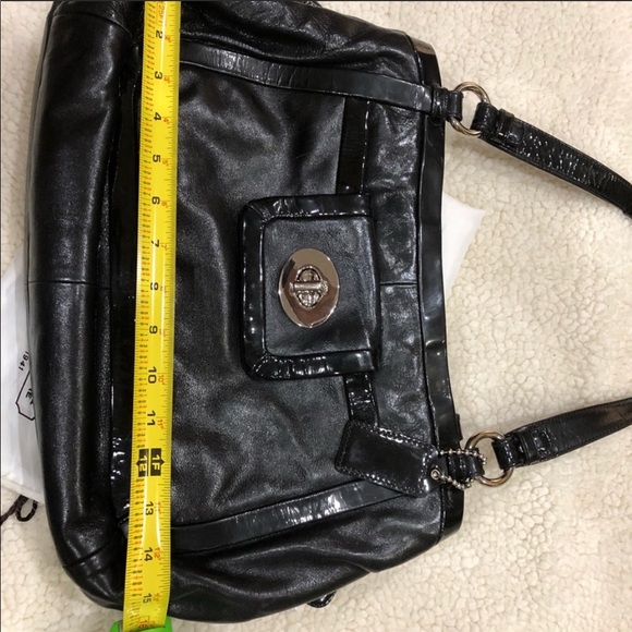 Black coach Paten leather bag. - Picture 7 of 8